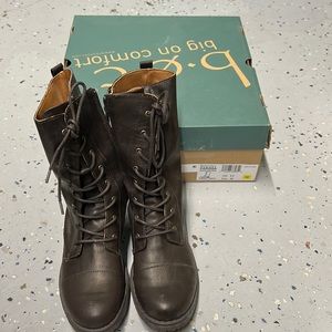 b.o.c Carissa Women’s Boots Size 8.5 Brown